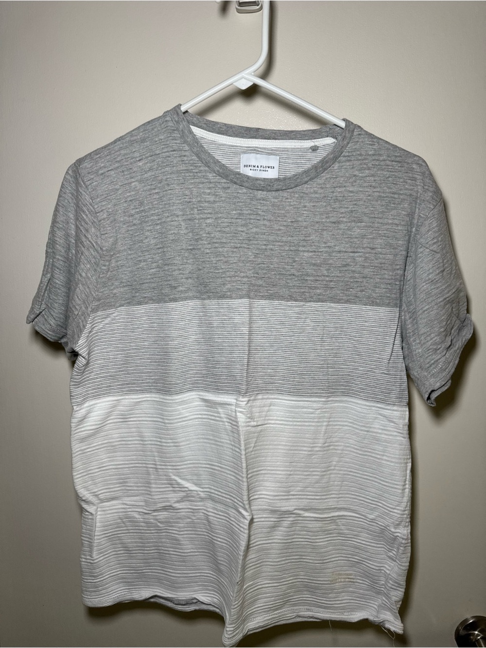 Men's Grey & White Blocked Crewneck Tee - Soft Short Sleeve